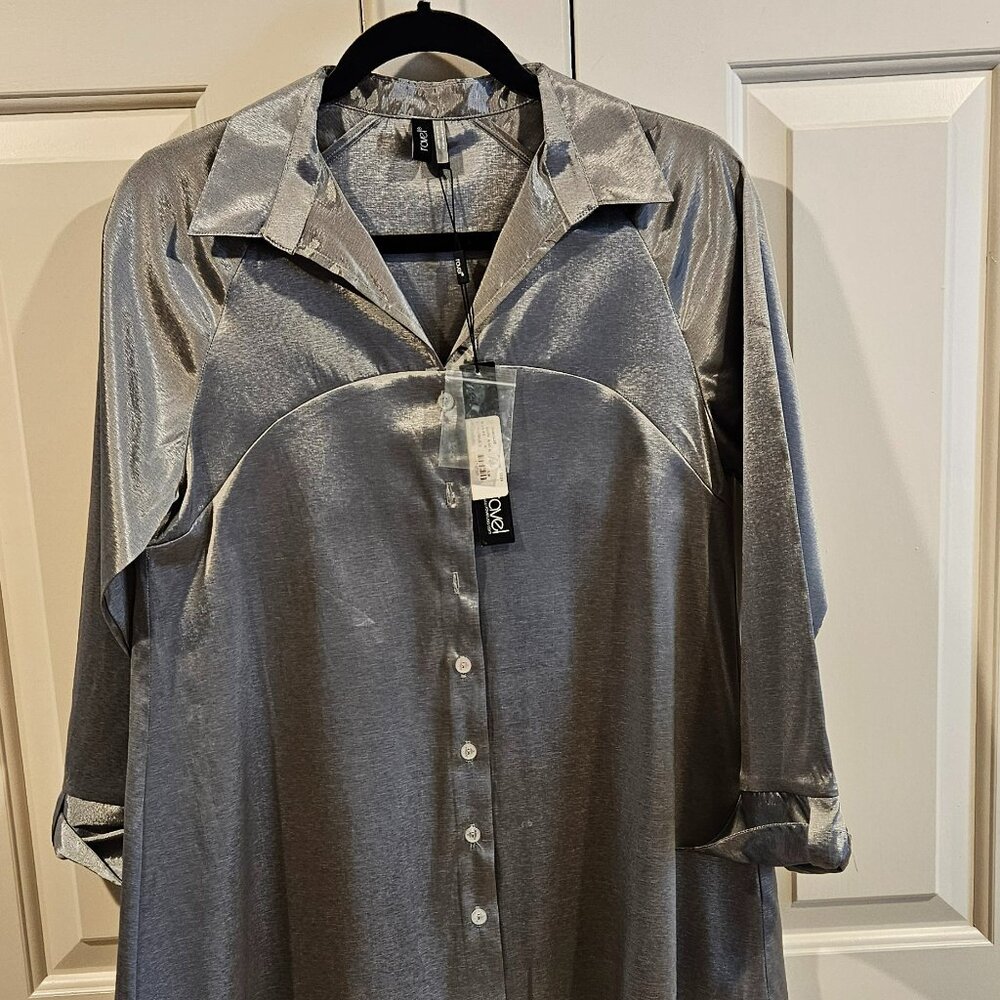 Ravel women's dressy top